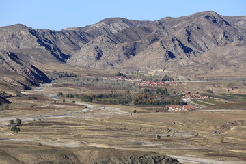 小山村