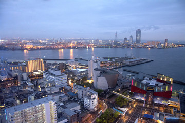 鸟瞰大阪夜景