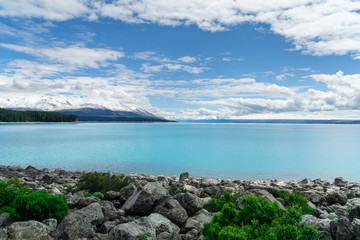 雪山湖泊