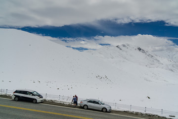 雪山公路