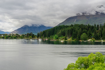 高山湖泊