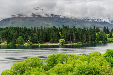 高山湖泊