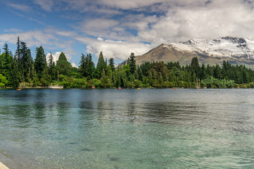 高山湖泊