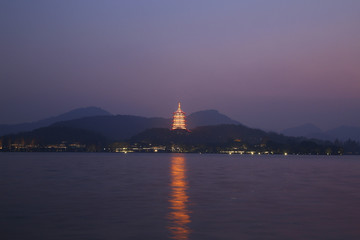 西湖雷峰塔