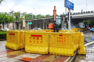 道路防护栏