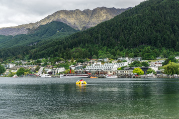 高山湖泊