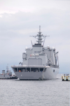 海军救援船