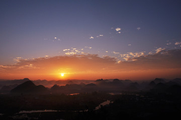 青龙山日出