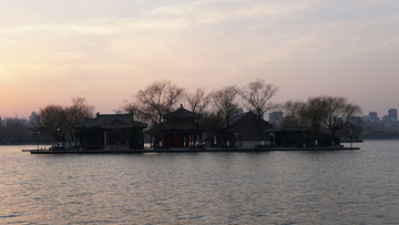 大明湖湖心岛