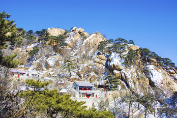 千山无量观建筑群与天上天雪景