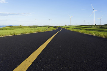 夏天坝上草原公路特写