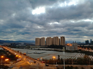 城市道路夜景