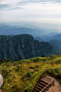 峨眉山金顶