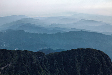 峨眉山金顶