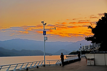 海边黄昏美景