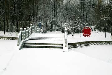 公园雪景