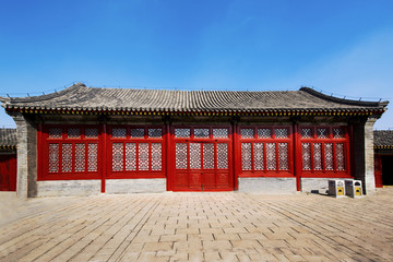 中式红门宅院
