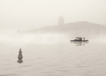 烟雨西湖