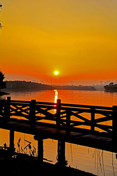 东莞松山湖黄昏风景