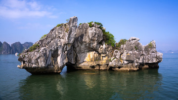 下龙湾鱼形石