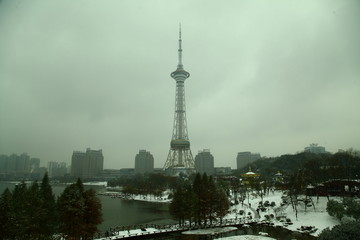 湖南株洲炎帝广场神农塔雪景