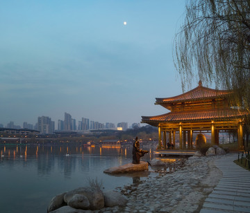 曲江南湖夜景