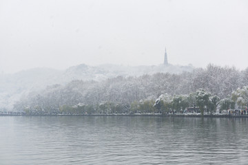 西湖雪景