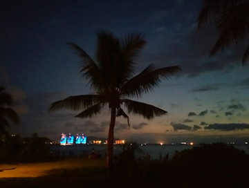 三亚湾夜景