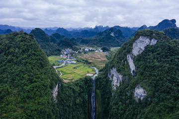 广西通灵大峡谷