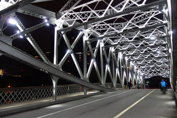 浙江路桥夜景