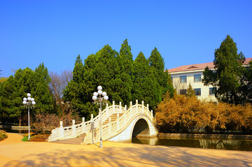 石拱桥
