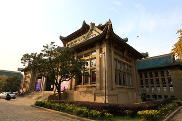 武汉大学