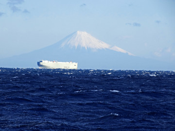 远眺富士山