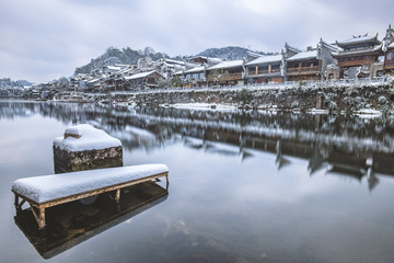 凤凰古城雪景