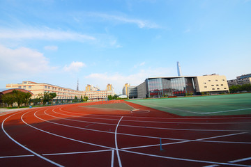 天津经济技术开发区第一中学