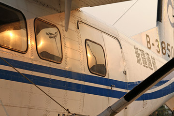 新疆通航国产运12飞机