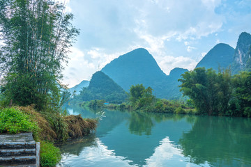 阳朔遇龙河风光