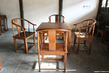 中式传统实木桌椅
