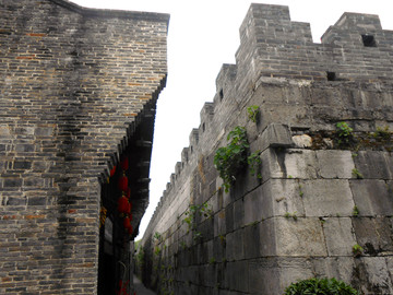 桂林东西巷历史街区江南巷城墙