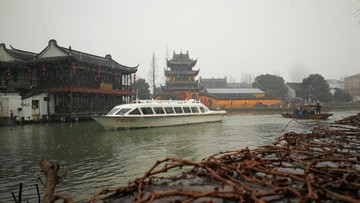 魔都上海朱家角古镇雪景