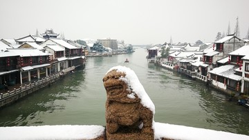 魔都上海朱家角古镇雪景