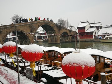 魔都上海朱家角古镇雪景