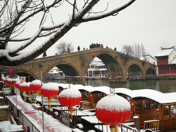 魔都上海朱家角古镇雪景