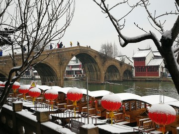 魔都上海朱家角古镇雪景