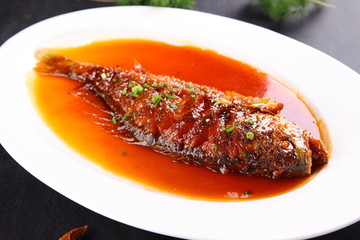 海派茄汁大黄鱼