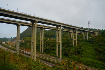 公路高铁桥