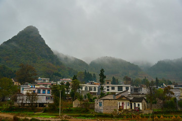 山间村庄