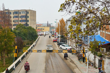 铁路隧道限高杆