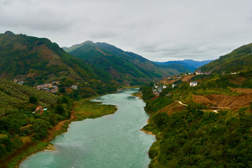 青山绿水