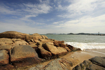 东山岛风动石景区